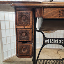 Load image into Gallery viewer, Working 1917 Singer 15 Rotary Sewing Machine In Oak 7 Drawer Cabinet
