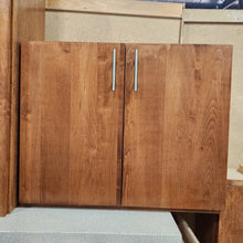Load image into Gallery viewer, 7 Piece Set of Flat Slab Kitchen Cabinets with Bar Pulls
