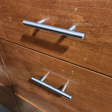 Load image into Gallery viewer, 7 Piece Set of Flat Slab Kitchen Cabinets with Bar Pulls
