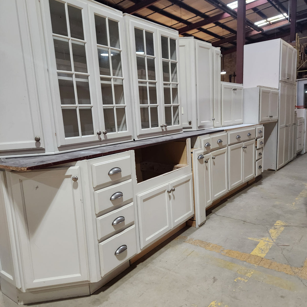 Thomasville - Organization - BASE PANTRY PULLOUT