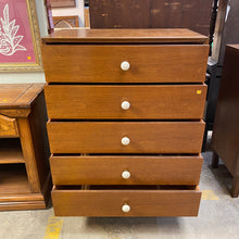 Load image into Gallery viewer, Vintage 5 Drawer Dresser with White Knobs
