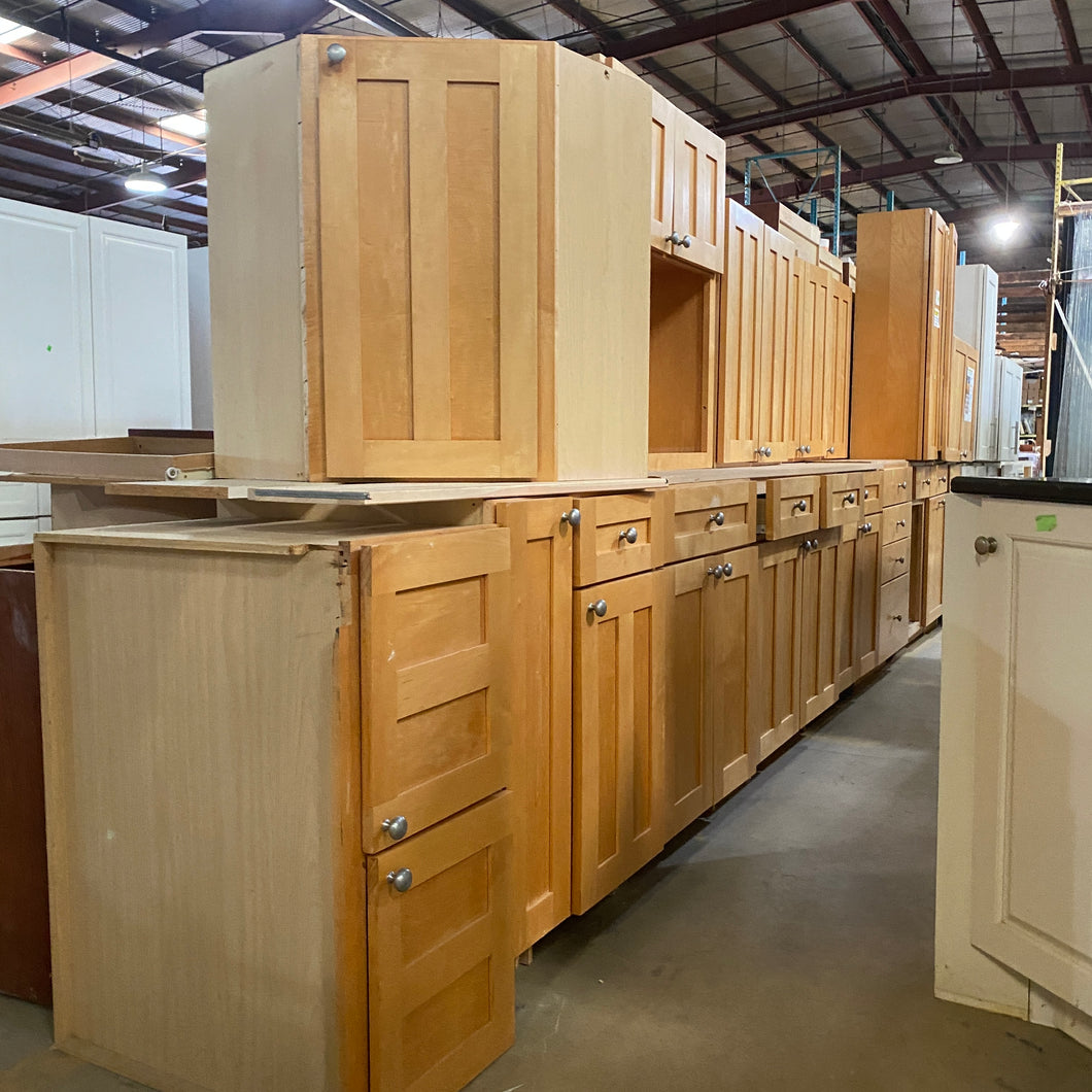 11 Piece Set of Blonde Divided Shaker Panel Kitchen Cabinets