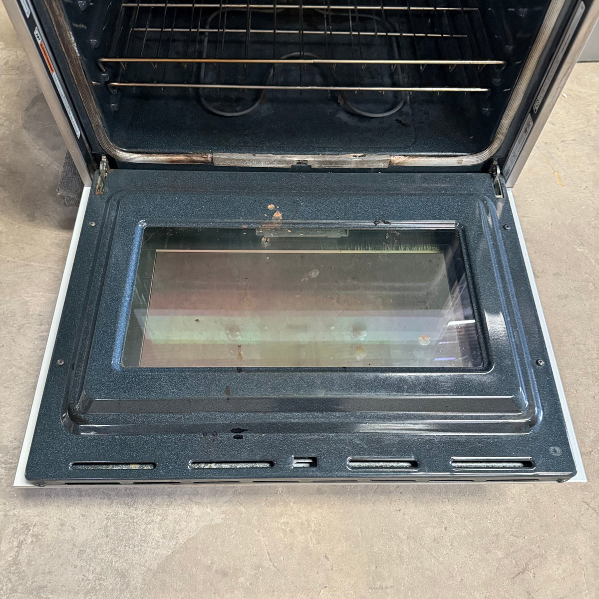 White IKEA Electric Convection Single Wall Oven IBS550PWW01
