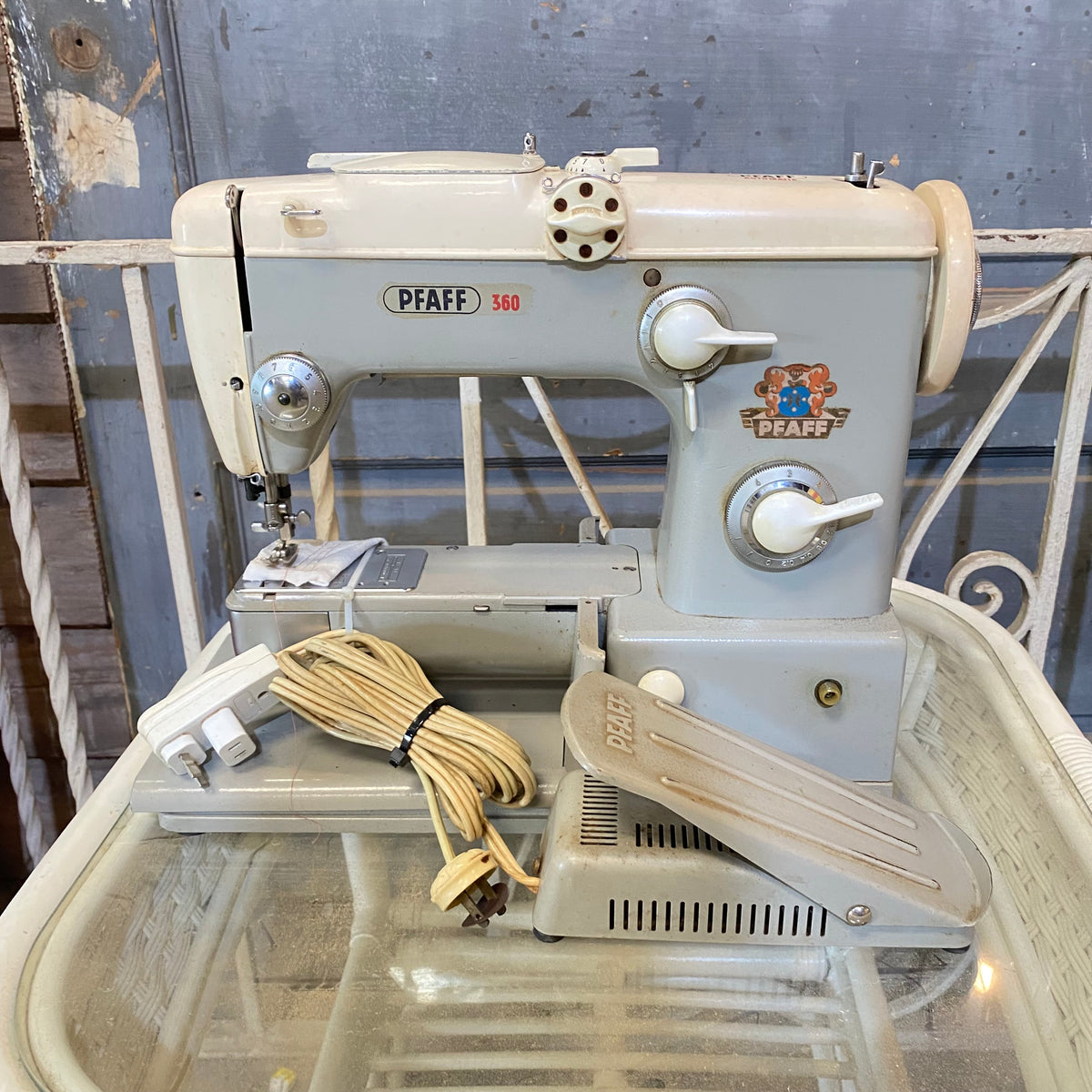 Vintage Pfaff 360 Zig-Zag Dual-Needle Sewing Machine with