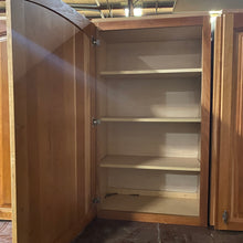 Load image into Gallery viewer, 20 Piece Set of Kitchen Cabinets with Bird Cage Pulls
