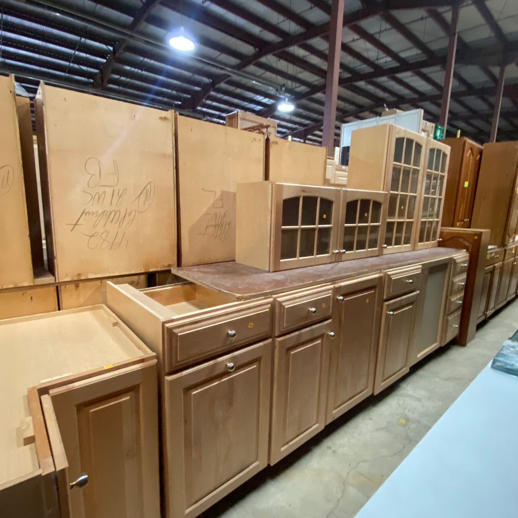 9 Piece Set of Kitchen Cabinets by KraftMaid
