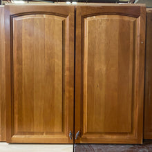 Load image into Gallery viewer, 20 Piece Set of Kitchen Cabinets with Bird Cage Pulls
