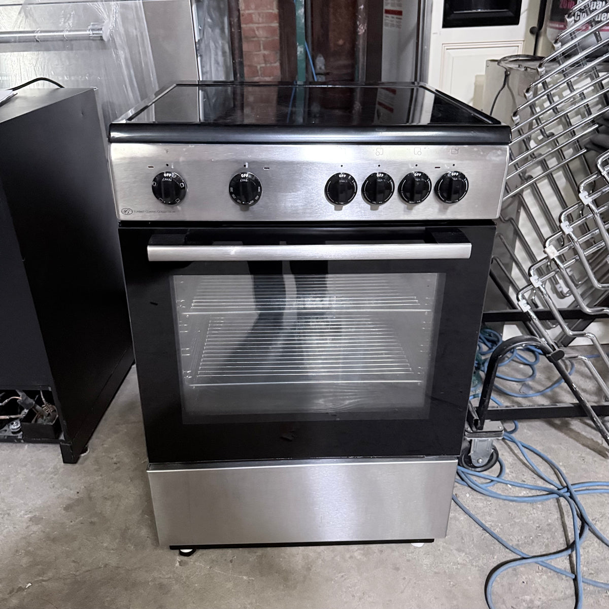 Summit Classic Collection 24" Freestanding Electric Range CLRE24