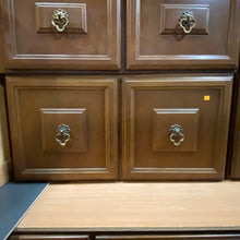 Load image into Gallery viewer, 12 Piece Set of Kitchen Cabinets
