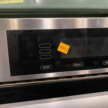 Load image into Gallery viewer, Miele MasterChef™ 24&quot; Speed Oven H4084BM
