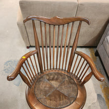 Load image into Gallery viewer, Comb Back Windsor Chair with Rush Seat
