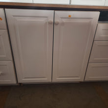 Load image into Gallery viewer, 28 Piece Set of White Kitchen Cabinets
