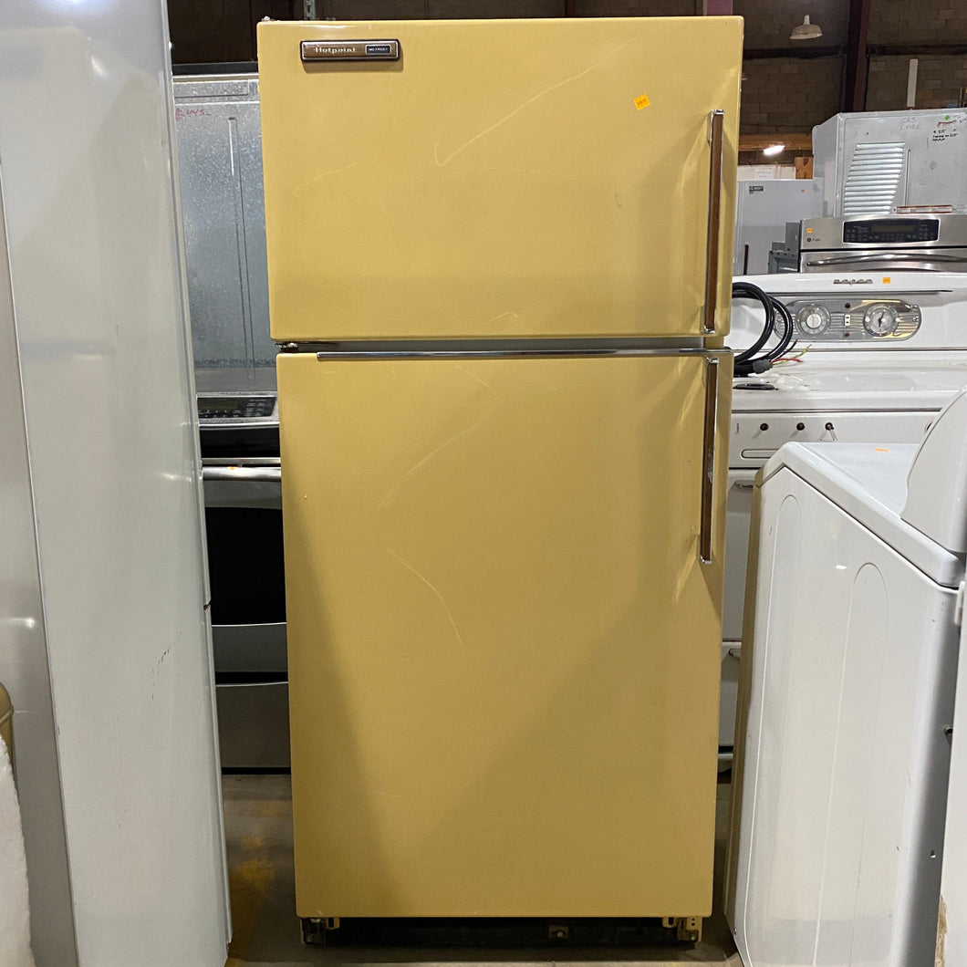 Vintage Yellow Hotpoint Top-Freezer Refrigerator CTF14CYC