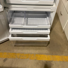 Load image into Gallery viewer, Fisher &amp; Paykel 17.3 Cu. Ft. Bottom-Freezer Refrigerator E522BLE
