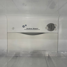 Load image into Gallery viewer, Fisher &amp; Paykel 17.3 Cu. Ft. Bottom-Freezer Refrigerator E522BLE
